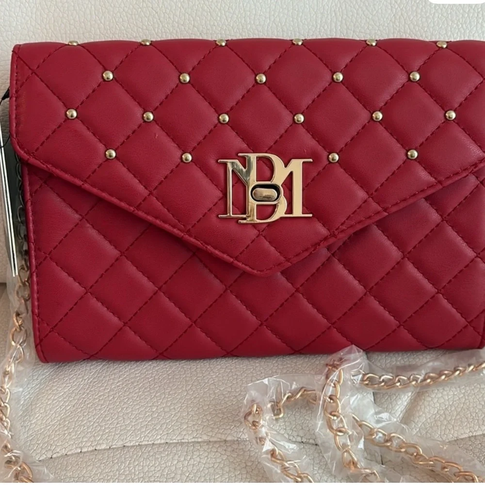NWT Badgley Mischka Crossbody Diamond quilting bag Retail 129.